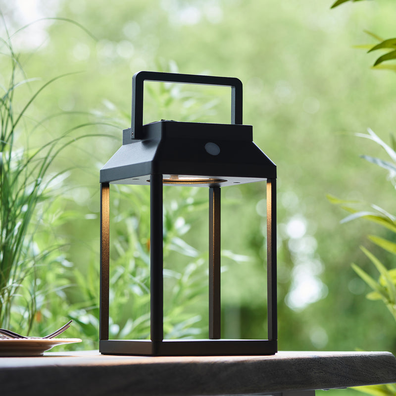 Linterna Outdoor Table Lamp
