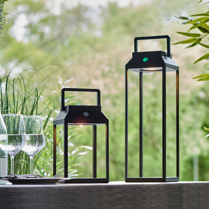 Linterna Outdoor Table Lamp