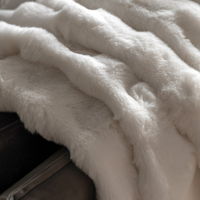 Marshmallow Rabbit Throw - Cream