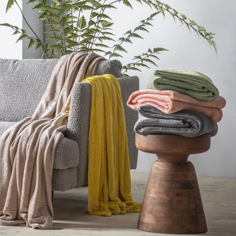 Rolled Flannel Fleece - Pale Green