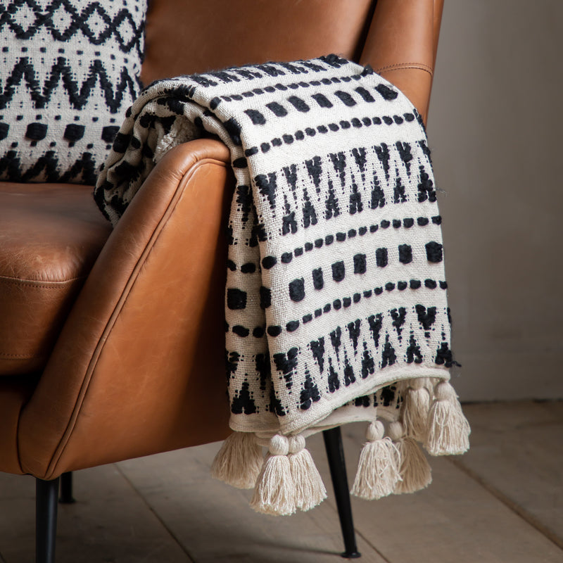 Black & Cream Tufted Throw