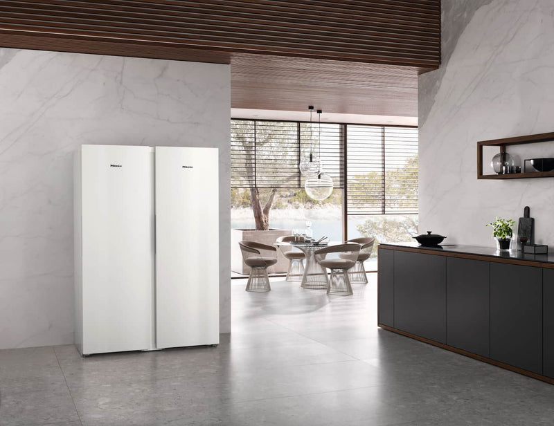 Miele FNS 4382 D wh Tall Freezer