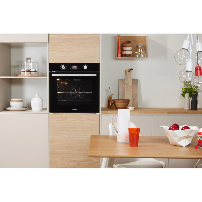Indesit IFW 6340 BL UK Built In Single Oven