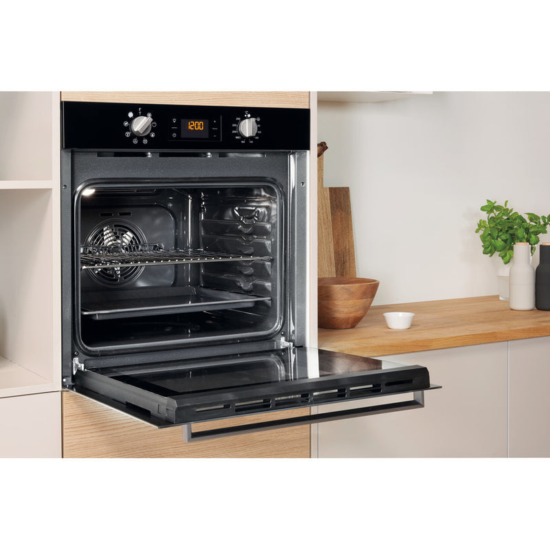 Indesit IFW 6340 BL UK Built In Single Oven