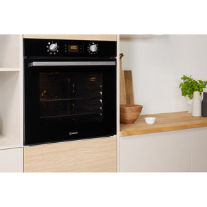 Indesit IFW 6340 BL UK Built In Single Oven