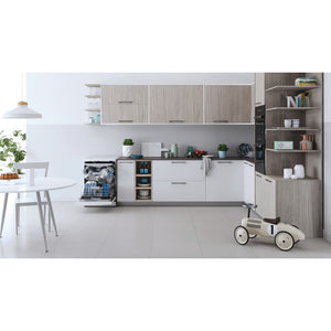 Indesit DFO 3T133 F UK Full Size Dishwasher