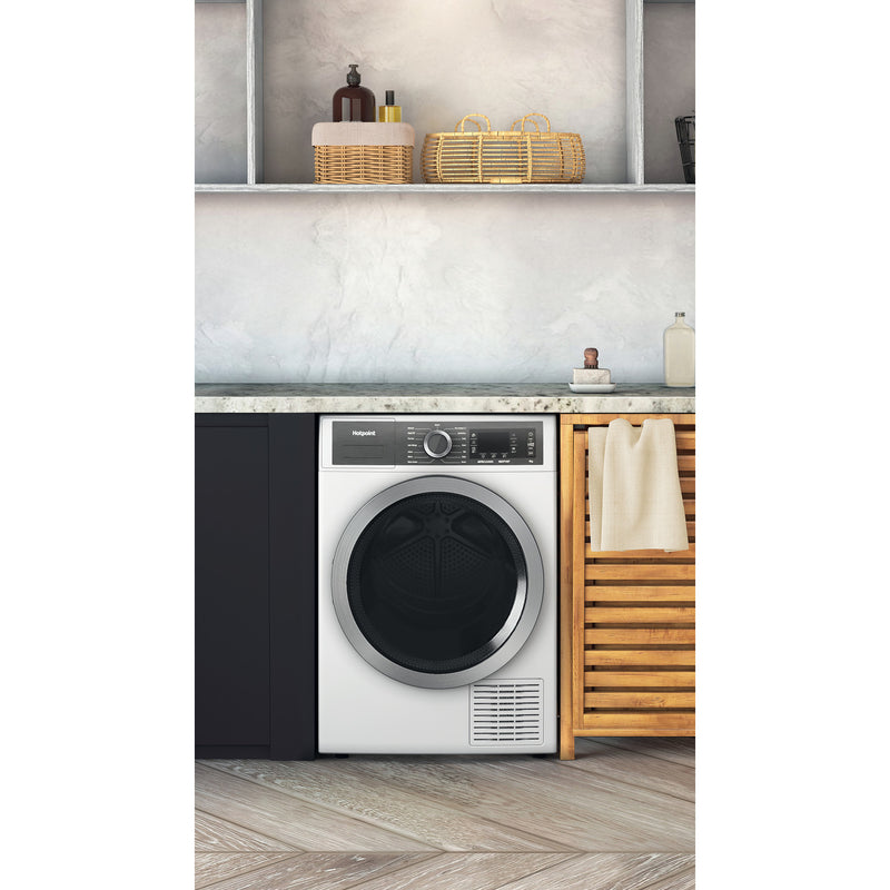 Hotpoint H8 D94WB UK 9kg Heat Pump Tumble Dryer