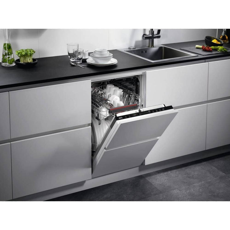AEG FSB73427Z Integrated Slimline Dishwasher