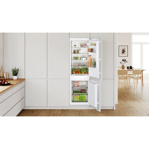 Bosch KIN86NFE0G Integrated Fridge Freezer