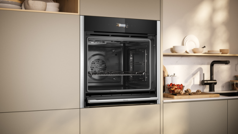 Neff B54CR71N0B Slide and Hide Built In Single Oven