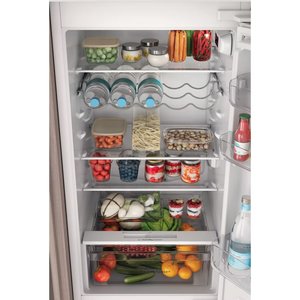 Indesit INC18D011B1 Integrated Fridge Freezer