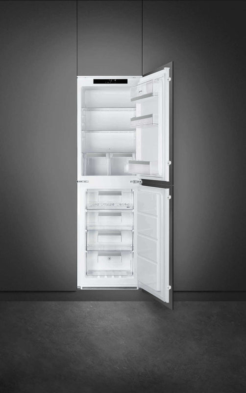 Smeg UKC8174NE Integrated In Column Fridge Freezer